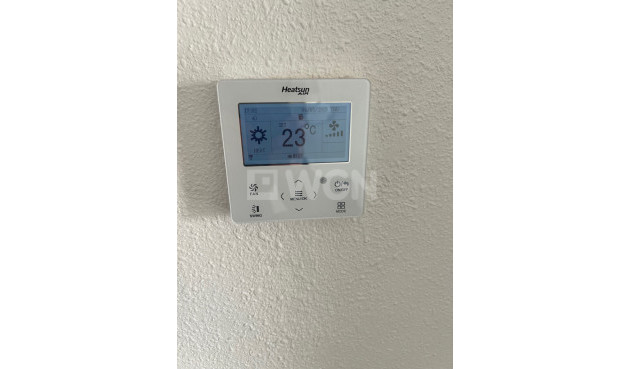 Resale - Apartment / flat - Torrevieja - Calas Blancas