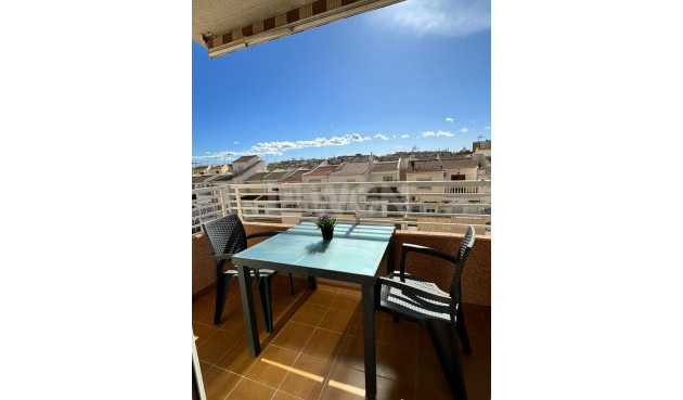 Resale - Apartment / flat - Torrevieja - Calas Blancas