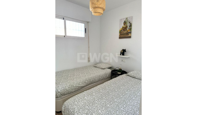 Resale - Apartment / flat - Torrevieja - Calas Blancas
