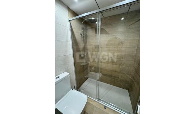 Resale - Apartment / flat - Torrevieja - Calas Blancas