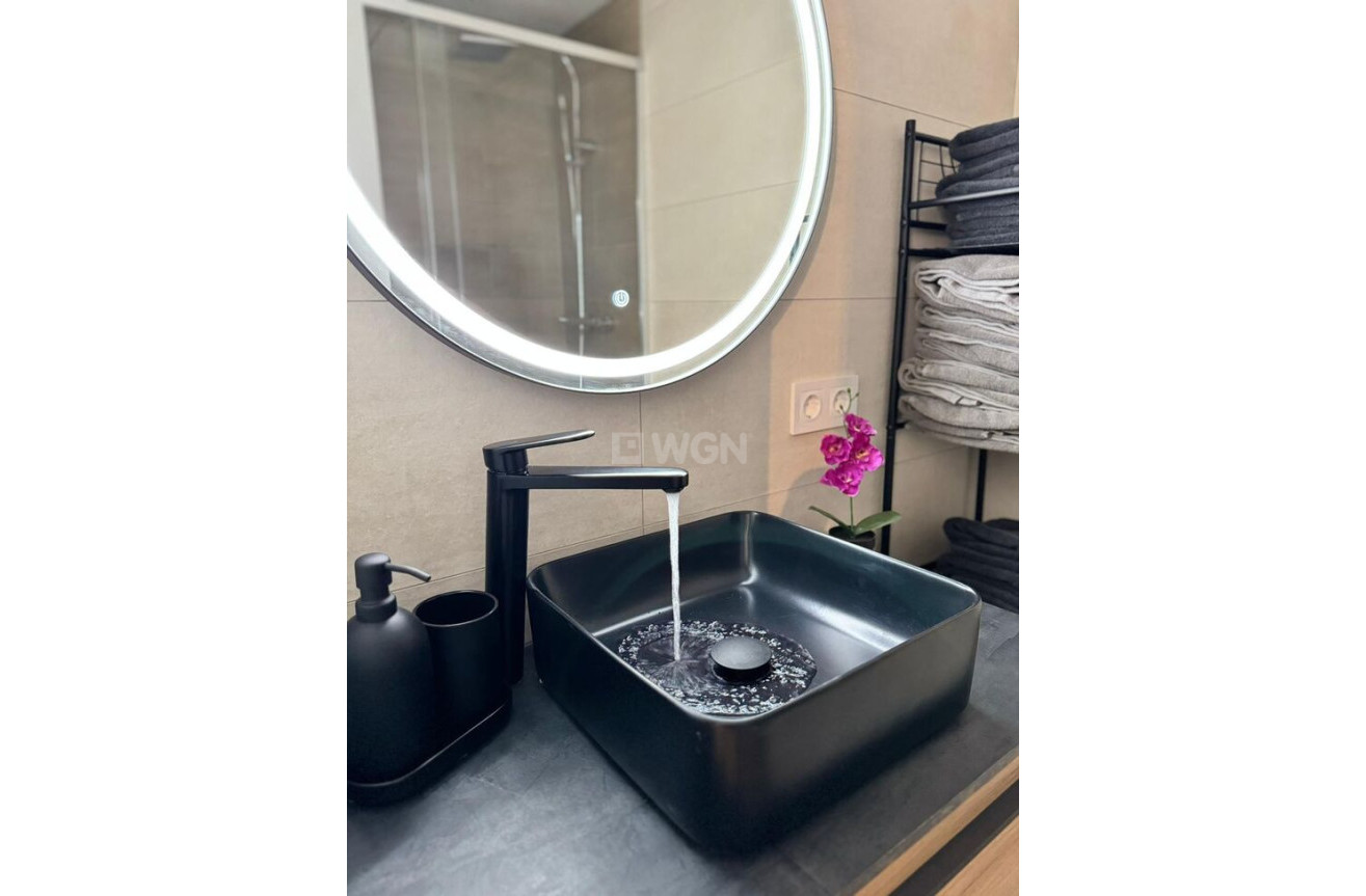 Resale - Apartment / flat - Torrevieja - Calas Blancas