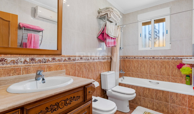 Odsprzedaż - Villa - Jacarilla - Inland