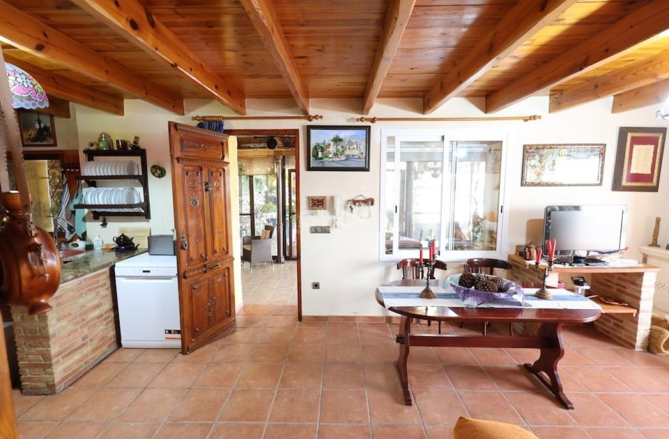 Reventa - Villa - Fortuna - Inland