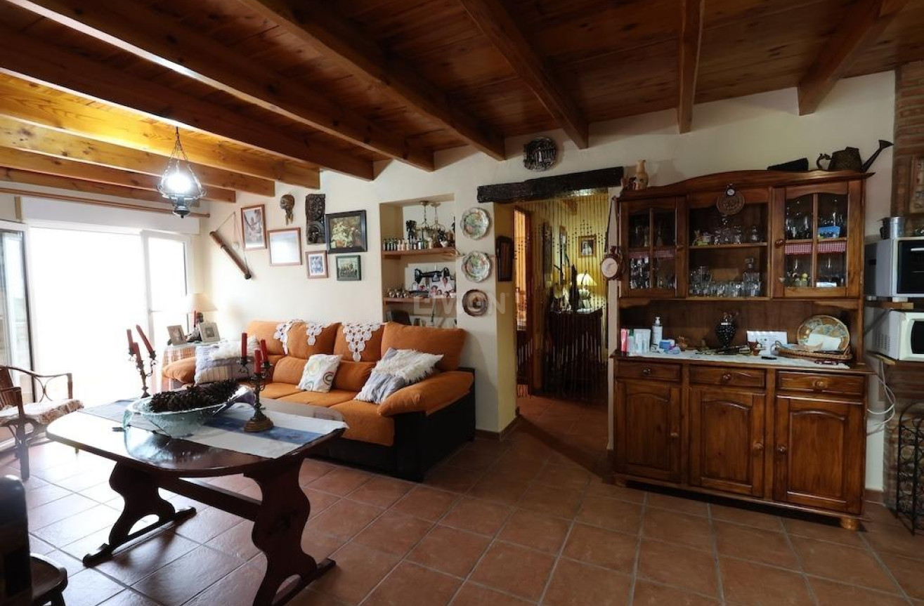 Reventa - Villa - Fortuna - Inland