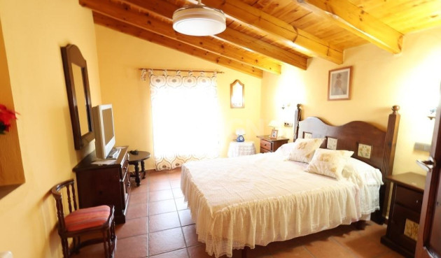 Reventa - Villa - Fortuna - Inland