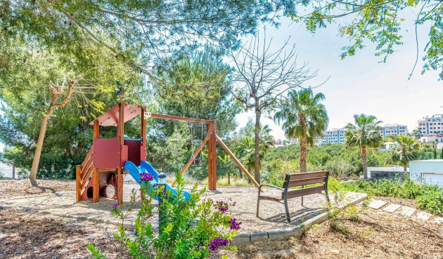 Resale - Apartment / flat - Orihuela - Las Colinas Golf