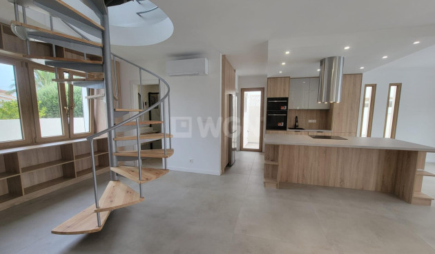 Odsprzedaż - Villa - Orihuela Costa - Cabo Roig