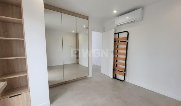 Odsprzedaż - Villa - Orihuela Costa - Cabo Roig