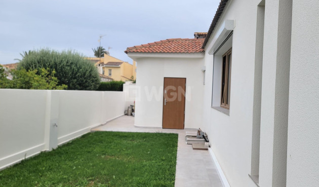 Odsprzedaż - Villa - Orihuela Costa - Cabo Roig