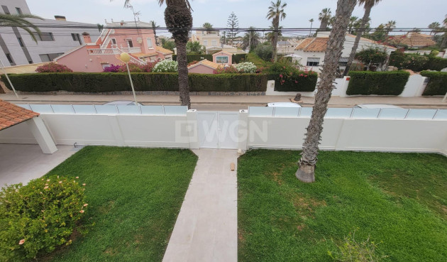 Odsprzedaż - Villa - Orihuela Costa - Cabo Roig