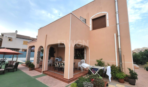 Wiederverkauf - Villa - Torrevieja - aguas nuevas