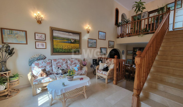 Wiederverkauf - Villa - Torrevieja - aguas nuevas