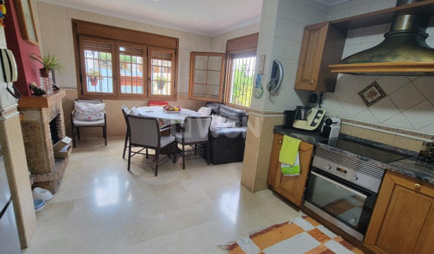 Wiederverkauf - Villa - Torrevieja - aguas nuevas