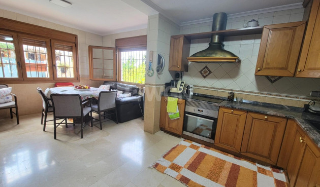 Wiederverkauf - Villa - Torrevieja - aguas nuevas