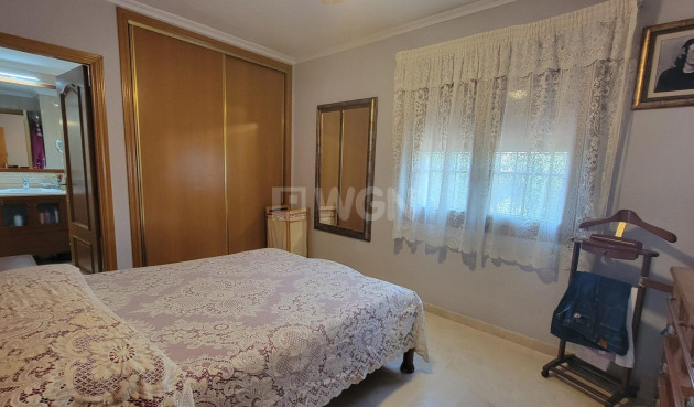 Wiederverkauf - Villa - Torrevieja - aguas nuevas