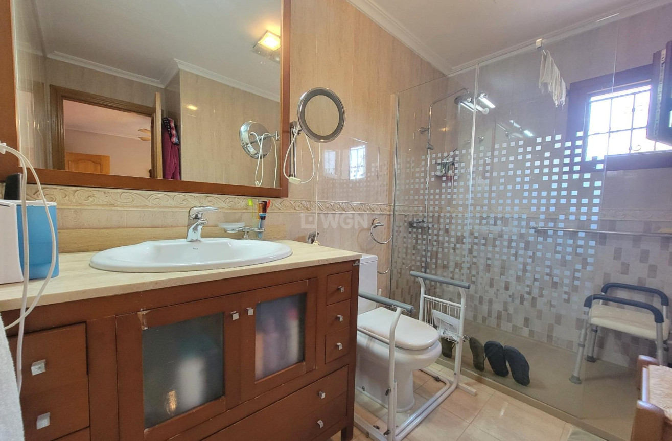 Wiederverkauf - Villa - Torrevieja - aguas nuevas