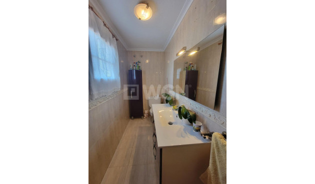 Wiederverkauf - Villa - Torrevieja - aguas nuevas