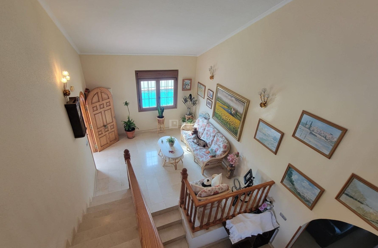 Wiederverkauf - Villa - Torrevieja - aguas nuevas