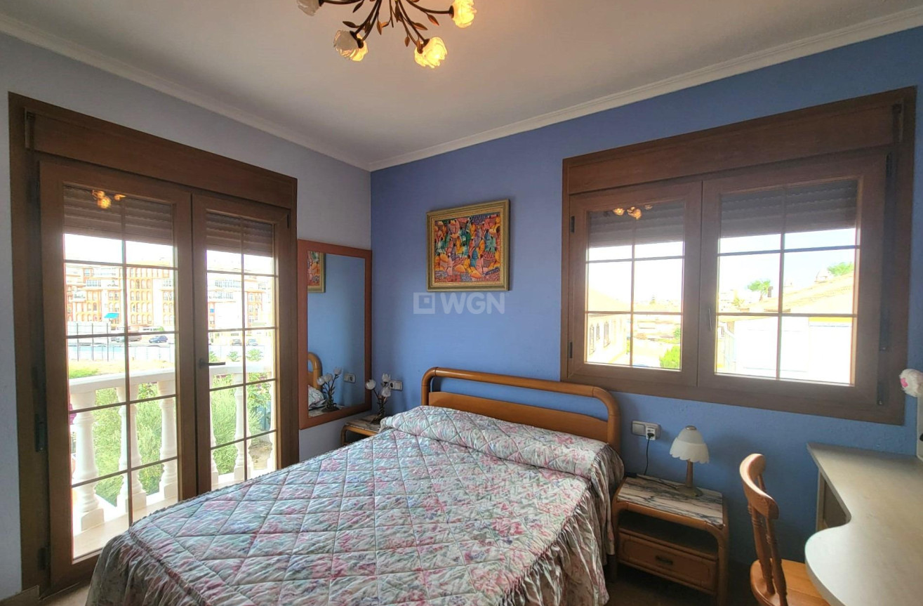 Wiederverkauf - Villa - Torrevieja - aguas nuevas