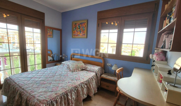 Wiederverkauf - Villa - Torrevieja - aguas nuevas