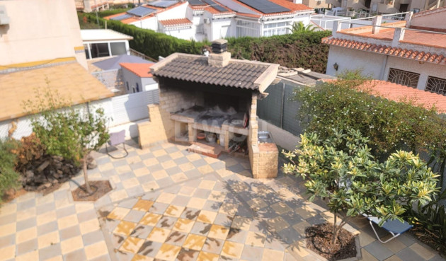 Wiederverkauf - Villa - Torrevieja - aguas nuevas