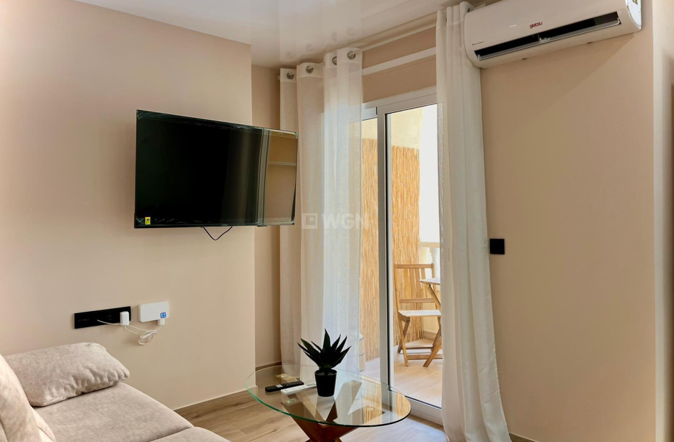 Resale - Apartment / flat - Torrevieja - Playa de los Locos