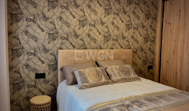 Resale - Apartment / flat - Torrevieja - Playa de los Locos