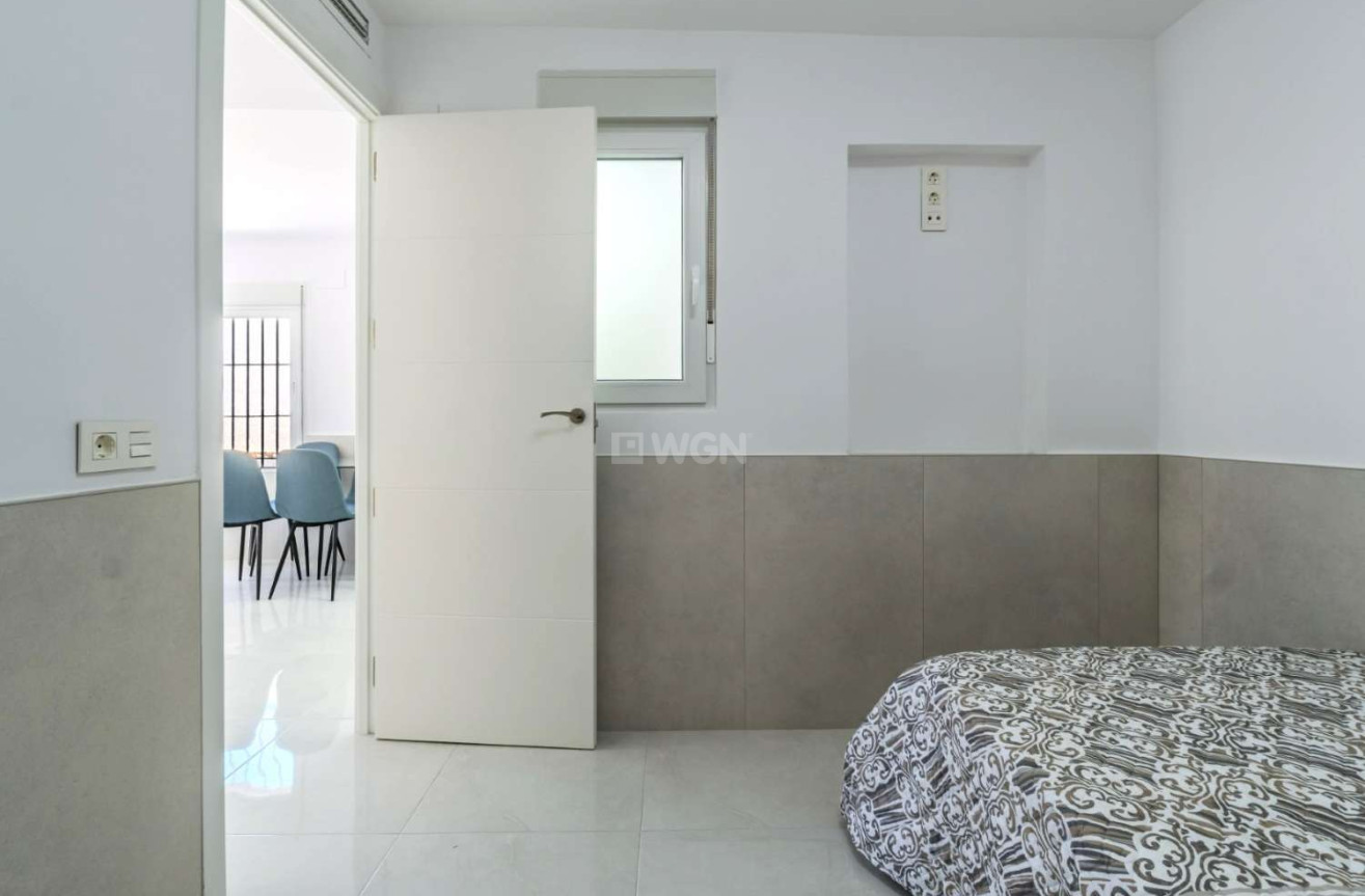 Resale - Bungalow - Torrevieja - Costa Blanca