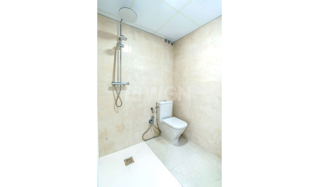 Resale - Bungalow - Torrevieja - Costa Blanca