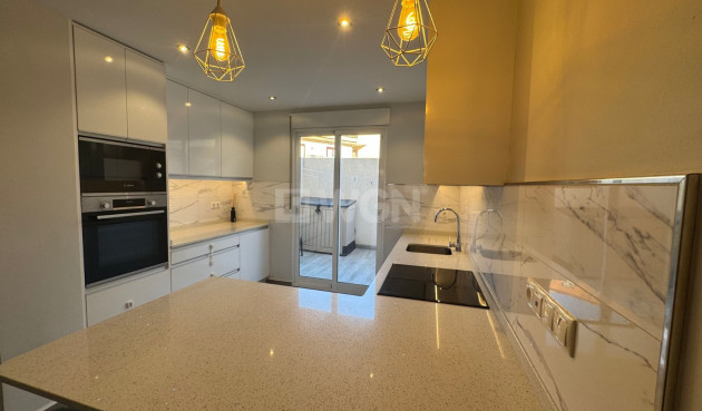 Resale - Apartment / flat - La Zenia - Costa Blanca