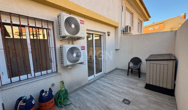 Resale - Apartment / flat - La Zenia - Costa Blanca