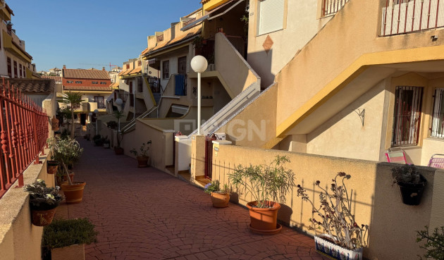 Resale - Apartment / flat - La Zenia - Costa Blanca