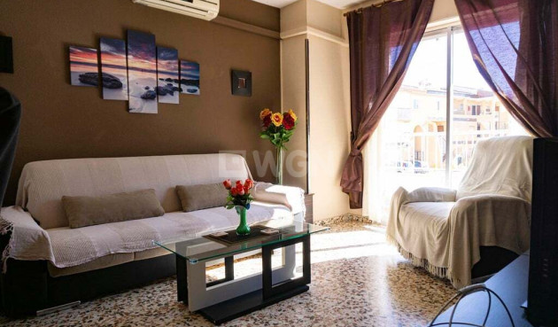 Resale - Apartment / flat - Punta Prima - Costa Blanca