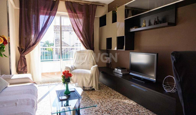 Resale - Apartment / flat - Punta Prima - Costa Blanca