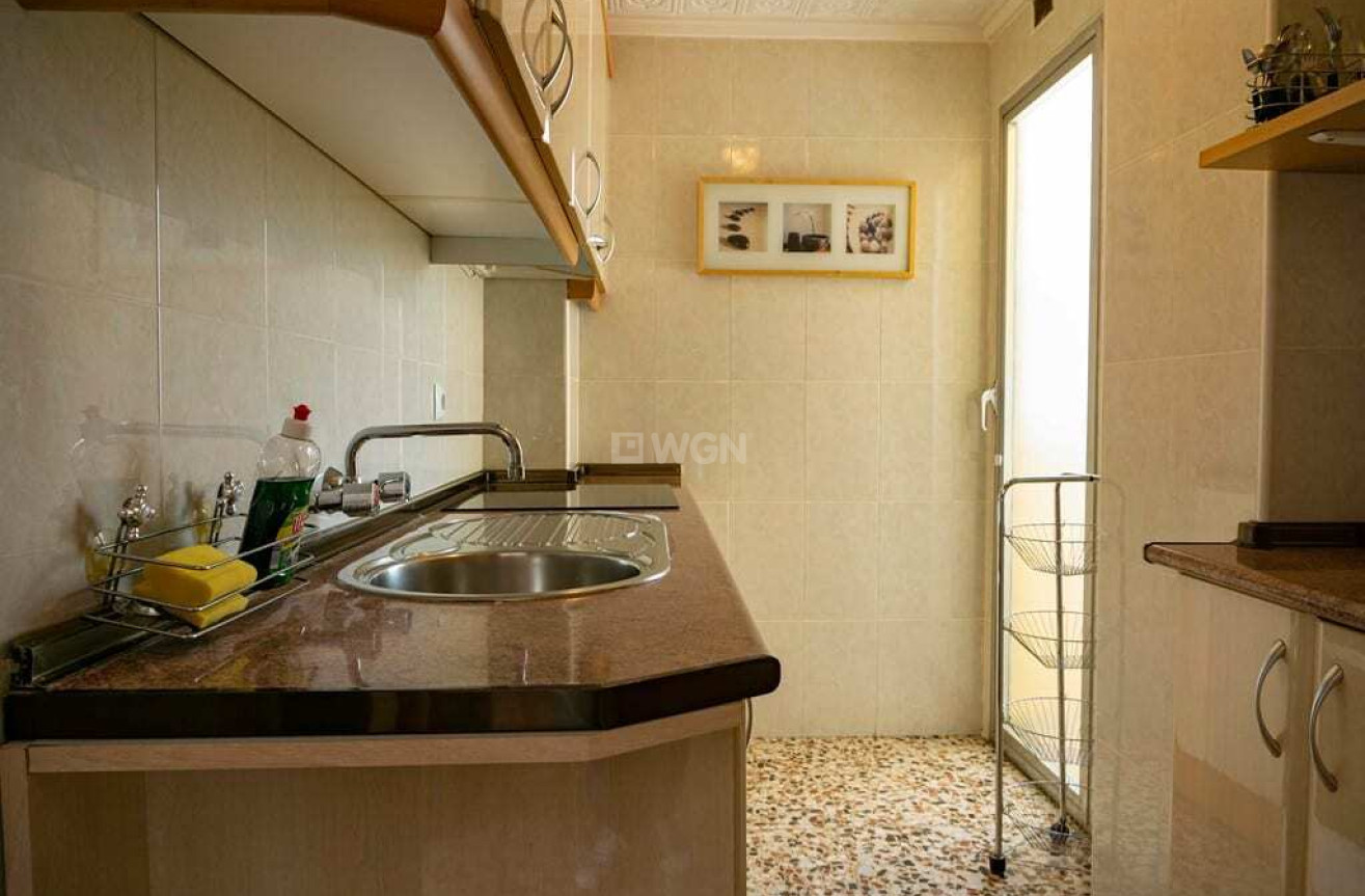 Resale - Apartment / flat - Punta Prima - Costa Blanca