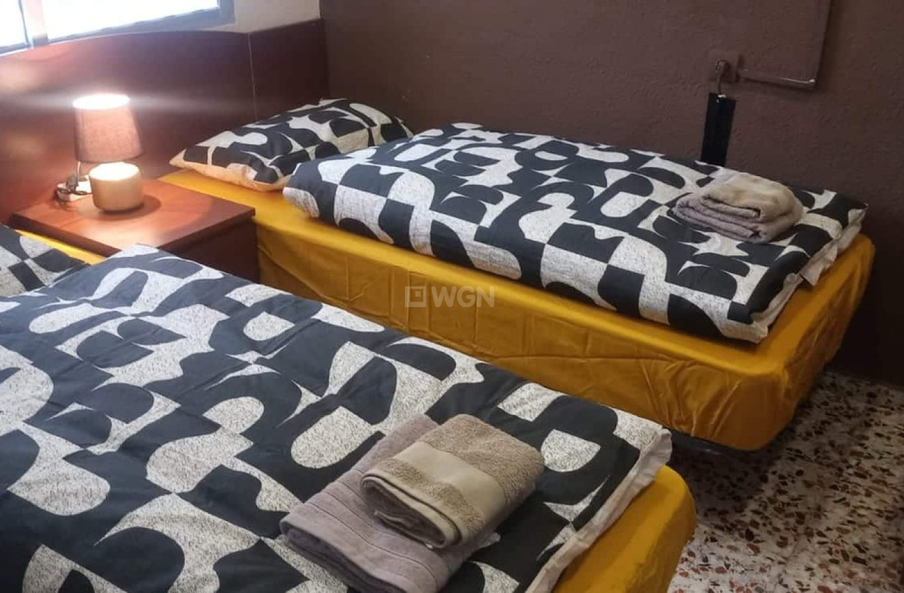 Resale - Apartment / flat - Punta Prima - Costa Blanca