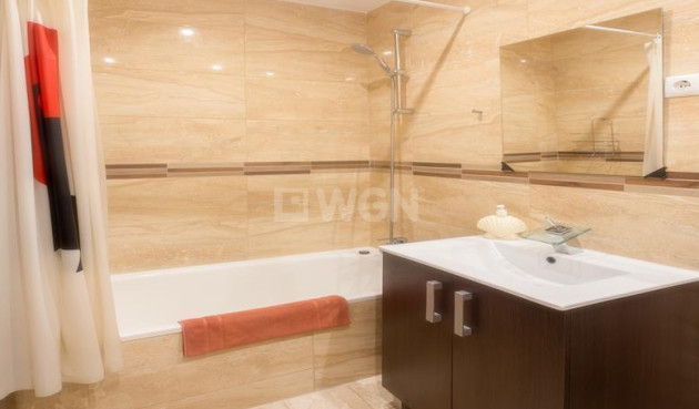 Resale - Apartment / flat - Punta Prima - Costa Blanca