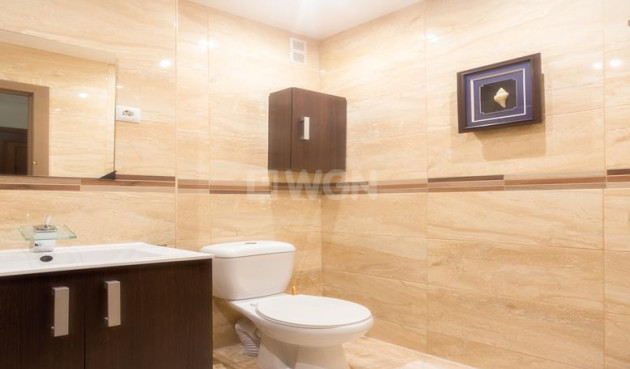 Resale - Apartment / flat - Punta Prima - Costa Blanca