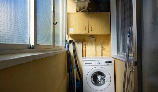 Resale - Apartment / flat - Punta Prima - Costa Blanca