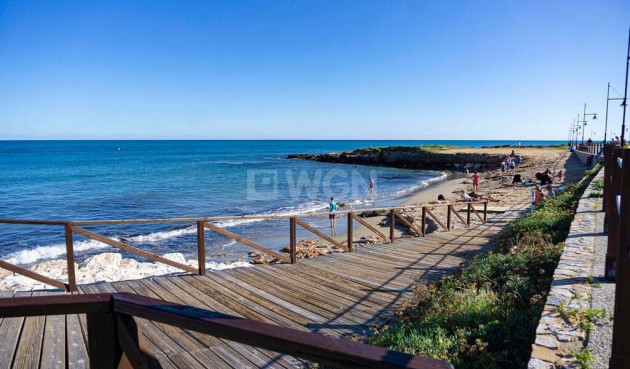 Resale - Apartment / flat - Punta Prima - Costa Blanca