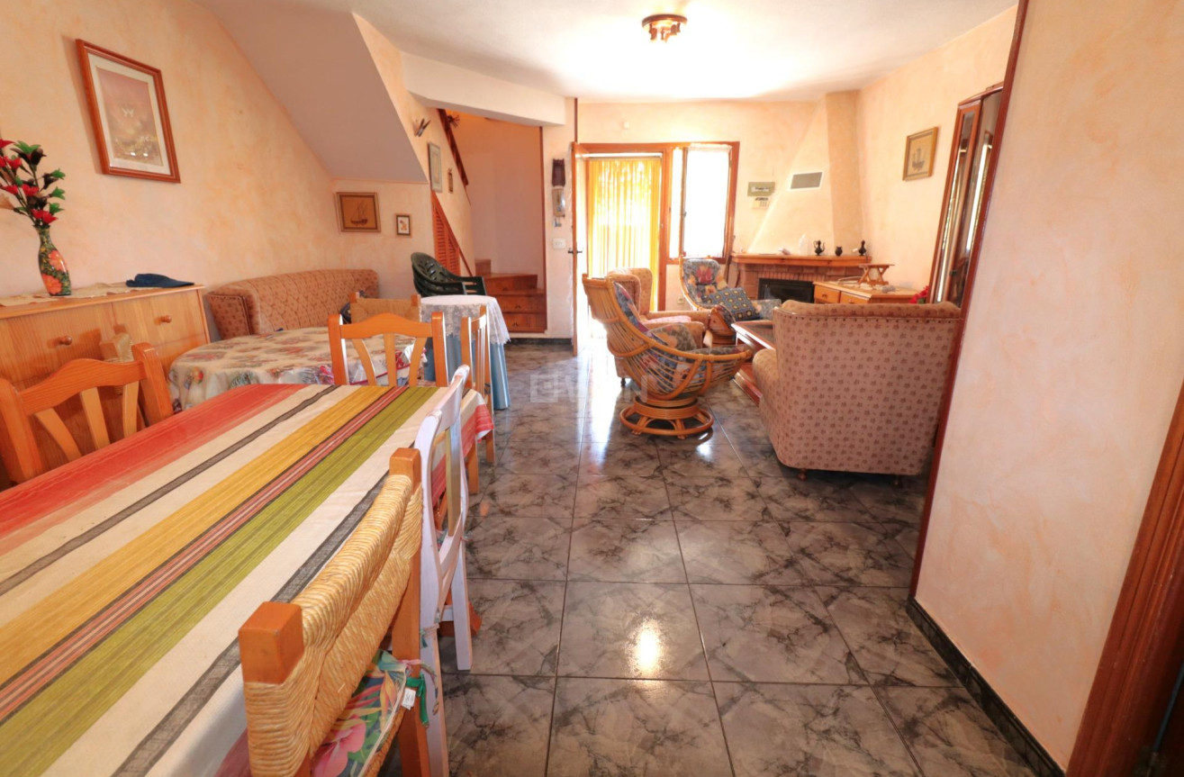 Odsprzedaż - Kamienica - Torrevieja - El Acequión - Los Náufragos