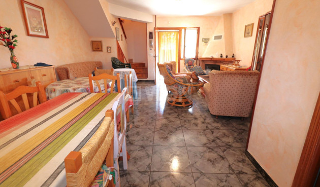 Odsprzedaż - Kamienica - Torrevieja - El Acequión - Los Náufragos