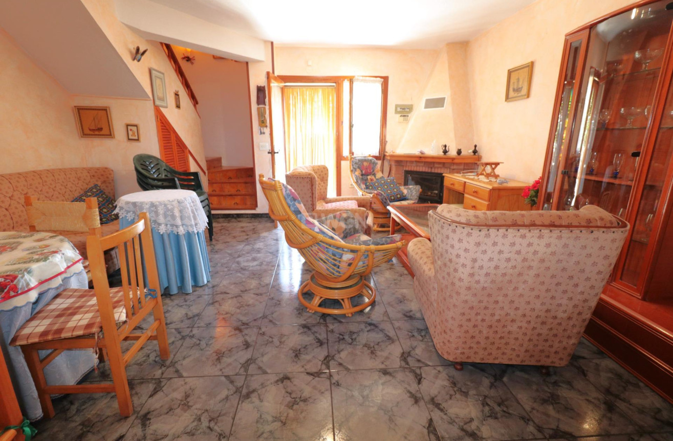 Odsprzedaż - Kamienica - Torrevieja - El Acequión - Los Náufragos