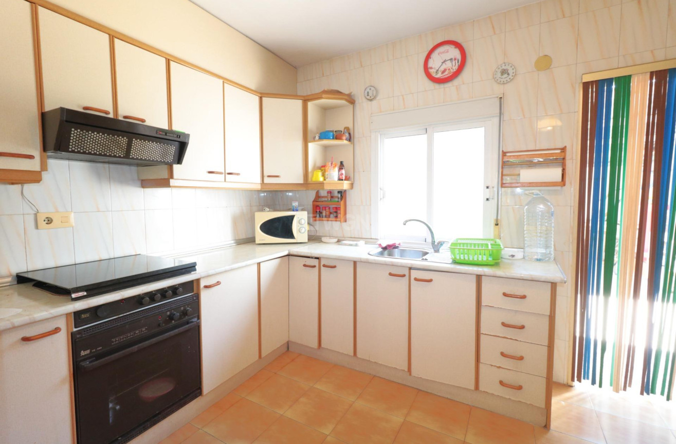 Odsprzedaż - Kamienica - Torrevieja - El Acequión - Los Náufragos