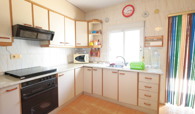 Odsprzedaż - Kamienica - Torrevieja - El Acequión - Los Náufragos