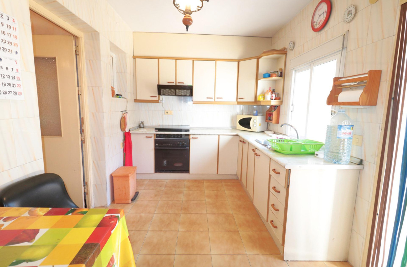 Odsprzedaż - Kamienica - Torrevieja - El Acequión - Los Náufragos