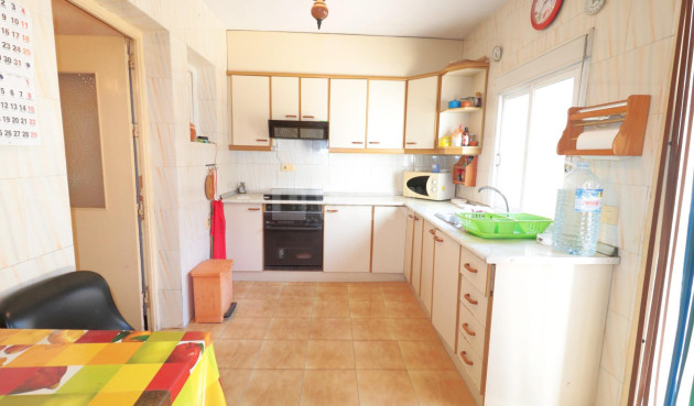 Odsprzedaż - Kamienica - Torrevieja - El Acequión - Los Náufragos