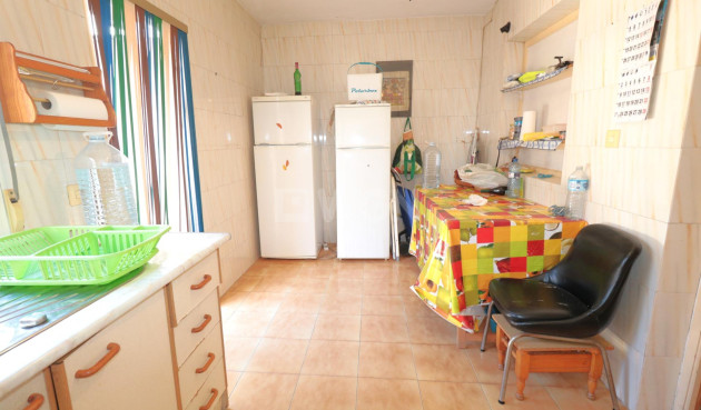 Odsprzedaż - Kamienica - Torrevieja - El Acequión - Los Náufragos