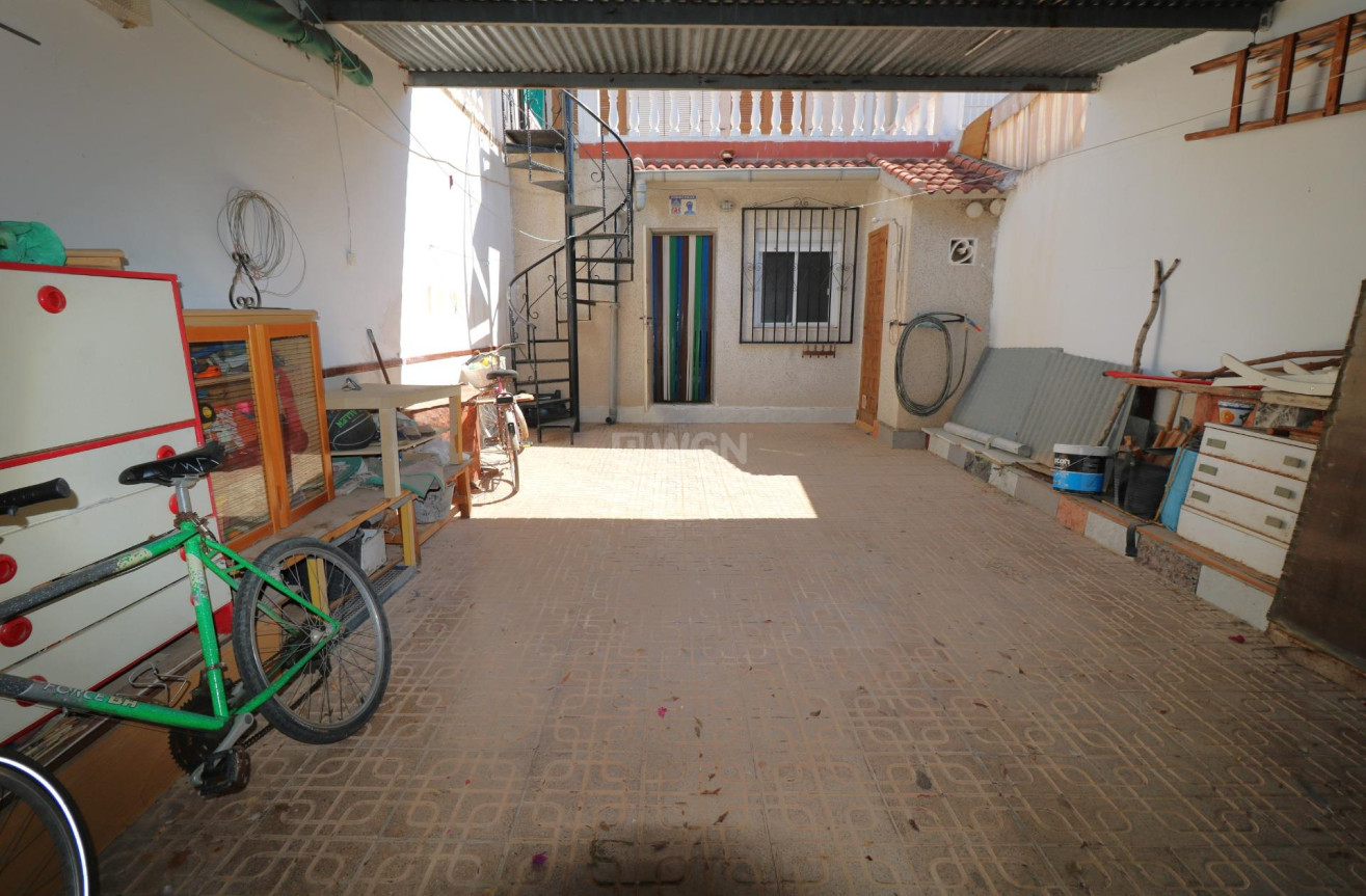 Odsprzedaż - Kamienica - Torrevieja - El Acequión - Los Náufragos