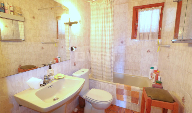 Odsprzedaż - Kamienica - Torrevieja - El Acequión - Los Náufragos